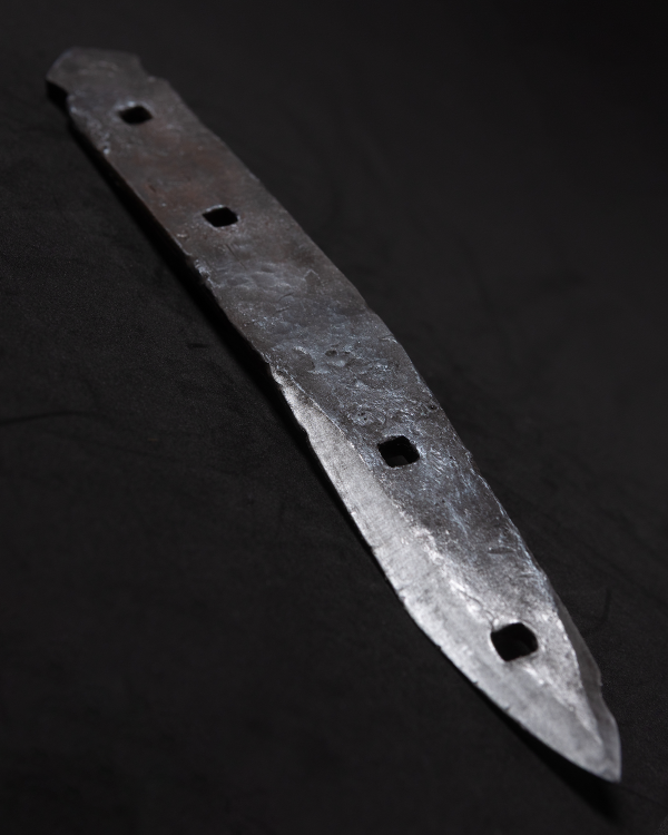 002 Improvisiertes Messer