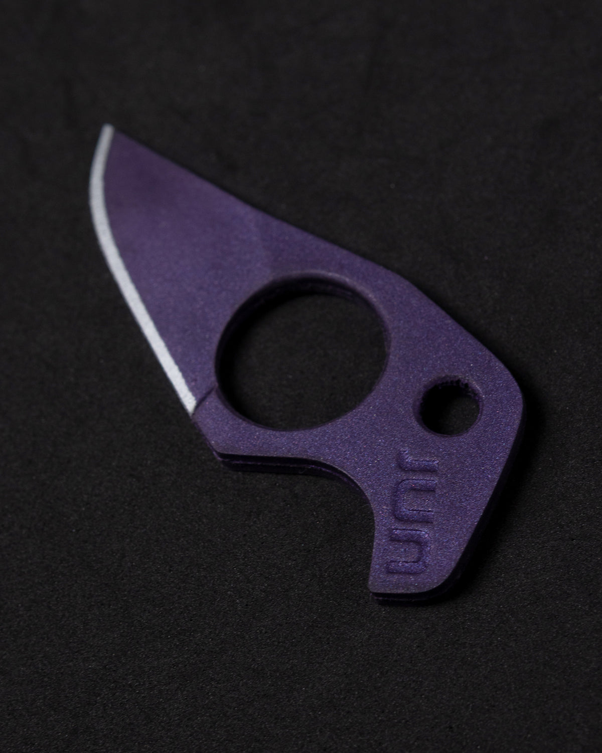 CY 001 CYBERPUNK Fingermesser